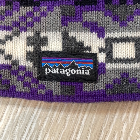 NWOT Patagonia beanie - new without tags - Picture 2 of 5
